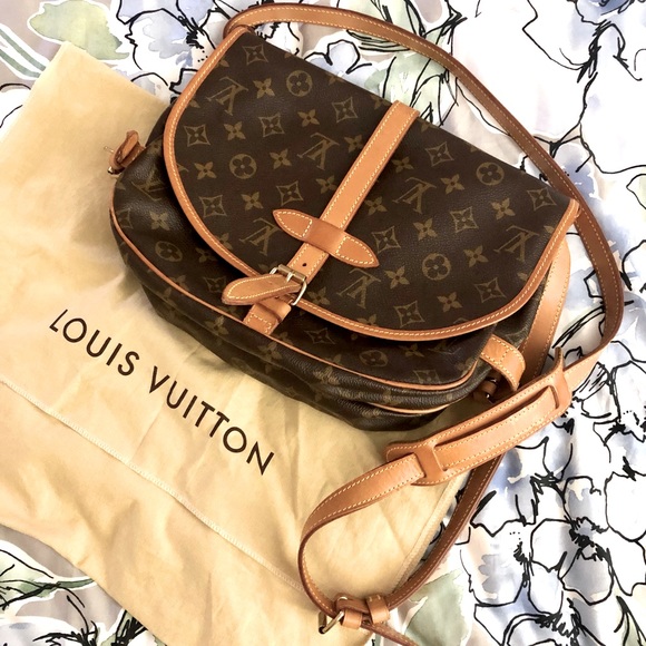 Louis Vuitton Handbags - FINAL PRICE‼️‼️Authentic Classic Louis Vuitton Saumur 30 Shoulder bag